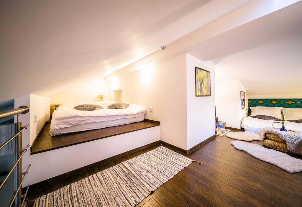 Rooftop Triplex Apartment In Centre Hradec Králové Eksteriør bilde